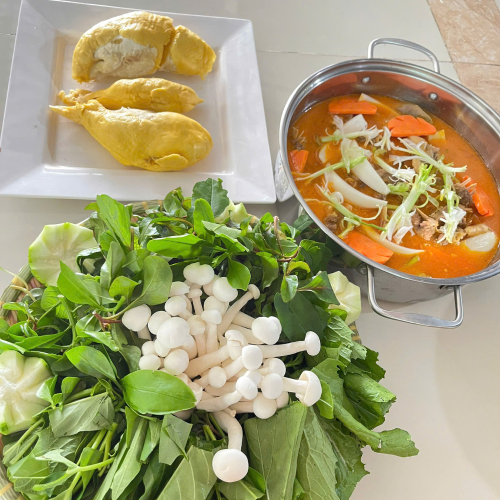 Lẩu Vịt Nấu Sầu Riêng