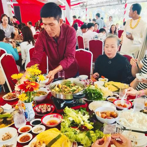 Không Gian Phú Điền Rộn Ràng Hội Thi Nấu Ăn Của Công Ty Amway