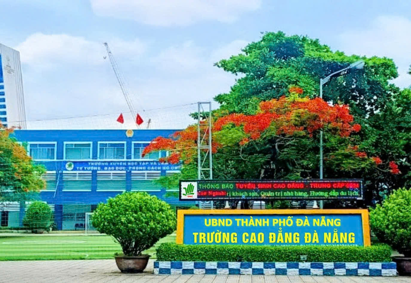 Giới thiệu trường