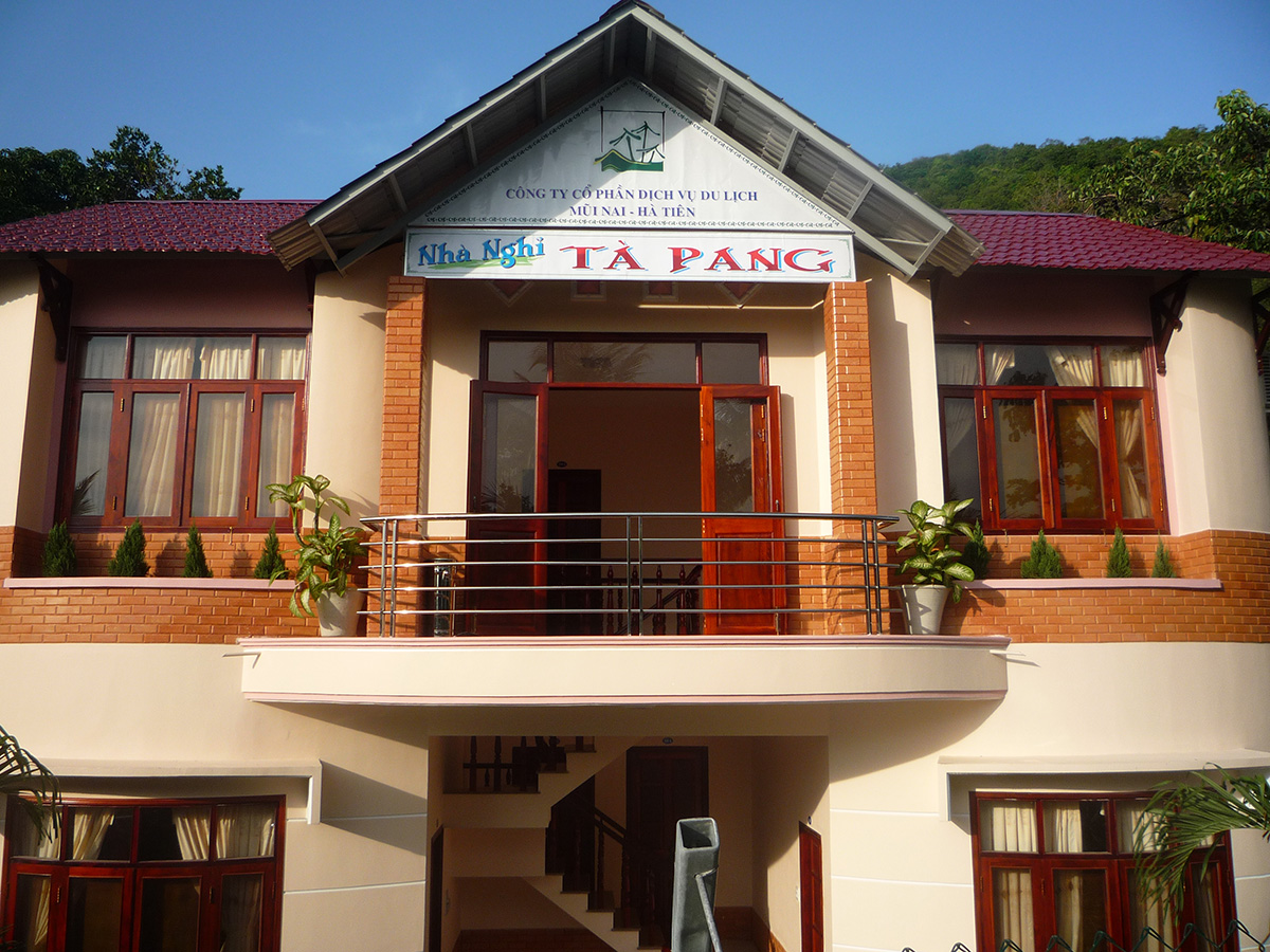 Nhà nghỉ Tà Pang