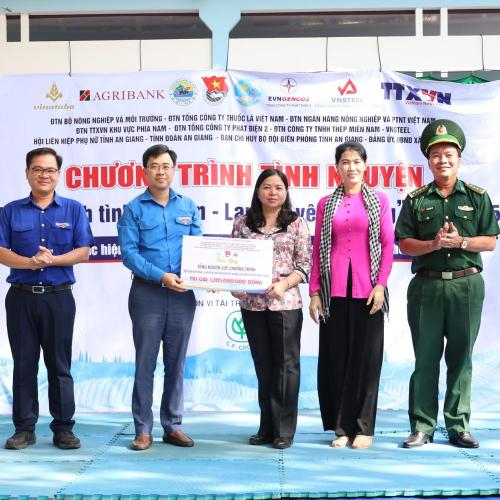 Hơn 1,2 Tỷ Đồng Trong Hành Trình Tình Nguyện - Lan Tỏa Yêu Thương Tại An Giang