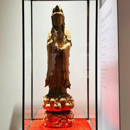 Tuong Van Pho Do Agarwood Sculpture