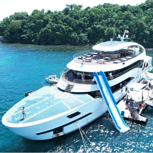 Private Yacht Charter Experience