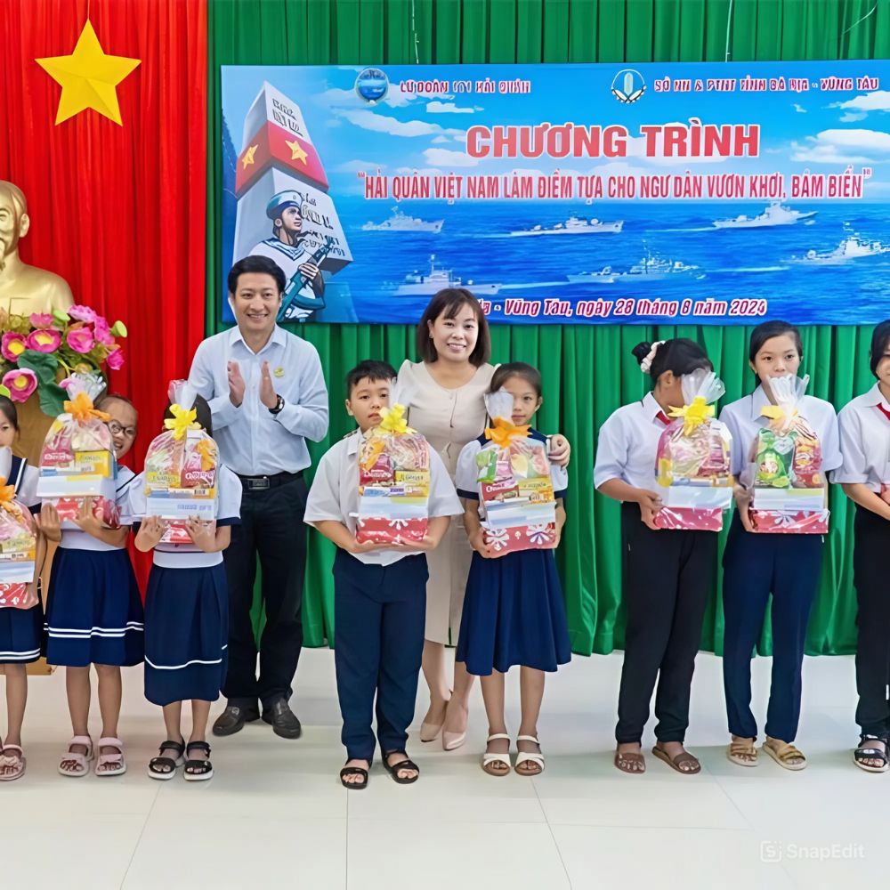 HANE Đồng Hành Cùng Lữ Đoàn 171 Trong Chương Trình Hỗ Trợ Ngư Dân Bám Biển