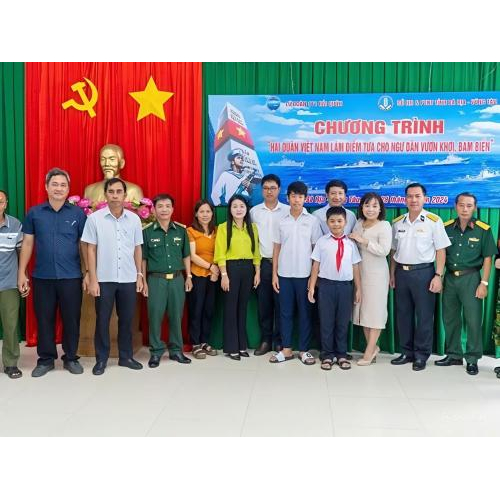 HANE Đồng Hành Cùng Lữ Đoàn 171 Trong Chương Trình Hỗ Trợ Ngư Dân Bám Biển