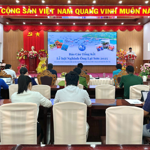 Hiền Nhân Group Nhận Giấy Khen Từ Ủy Ban Nhân Dân Đặc Khu Kiên Hải Vì Có Những Đóng Góp Nổi Bật